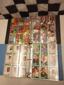 lot 1152 image: 1993,94 Maxx Trading Cards
