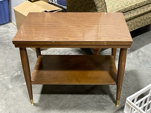lot 6 image: Mersman MCM Side Table