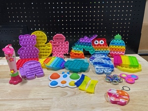 lot 32 image: Large Selection of Fidget Toys