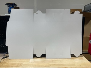 lot 44 image: Cake Boxes