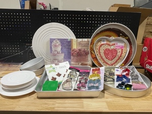 lot 45 image: Cake Pans and other Cake Decorating ItemsCookie Cutters