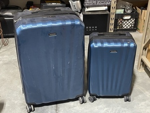 lot 47 image: Ricardo 2 Piece Luggage Set