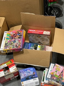 lot 54 image: Variety of Puzzles