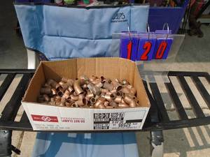 Flat of copper fittings. As shown.
