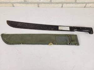 lot 292 image: 18 Machete with Sleeve
