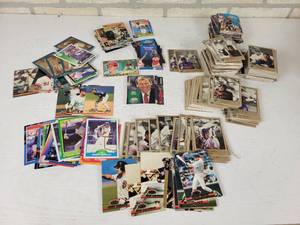 lot 329 image: Collection of Baseball and Basketball Cards - Barry Bonds, Ken Griffey Jr, Ryan Sandberg, David Justice, Bobby Bonilla and More