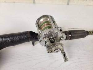 lot 348 image: Vintage PFLUEGER AKRON Model 1895 Baitcast Reel and Rod