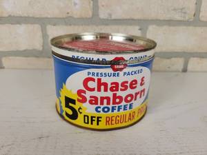 lot 367 image: Vintage Chase & Sanborn 1# Tin Coffee Can