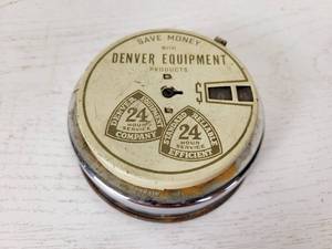 lot 372 image: Vintage DENVER Equipment Products Coin Bank - ADD BANK - Registers Nickels, Dimes and Quarters