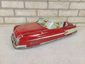 lot 395 image: Large 20 MARX Tin Litho Toy Car