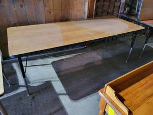 Student Table - Adjustable Height