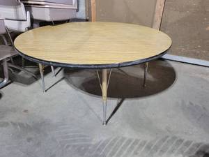 Round Adjustable Height Student Table