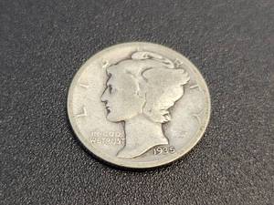 lot 452 image: 1935 Mercury US Dime - 90% Silver - Graded G