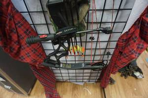 lot 2 image: Bowtech Heartbreaker RAK Compound Bow RH