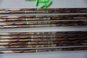 lot 24 image: 12 - Easton XX78 Super Slam Super Lite Aluminum Arrows