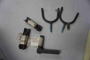 lot 120 image: 2 - Primos Screw In GunBow Holders With 3 Folding Screw In Tree Stand Steps