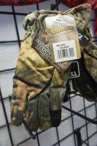 lot 159 image: White Water Outdoors Advantage Timber Camo Mens Waterproof Gloves Size XXL