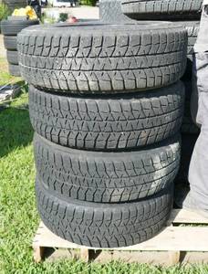 lot 17 image: Set of 4 Bridgestone Blizzak 19565R15 tires and rims