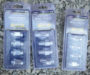 lot 51 image: 3 new packages of chrome wheel nuts 12 - 20