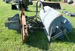 lot 63 image: 6 ft sweepster broom