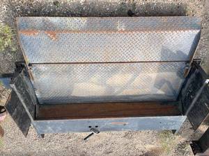lot 3 image: Tommy Gate Tailgate Truck Lift