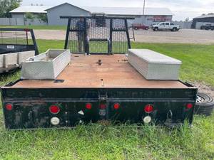 lot 5 image: Metal Truck Flatbed