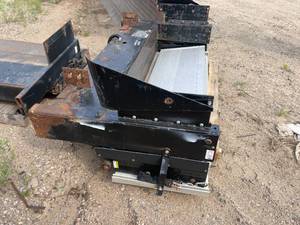 lot 4 image: Tommy Gate Tailgate Truck Lift
