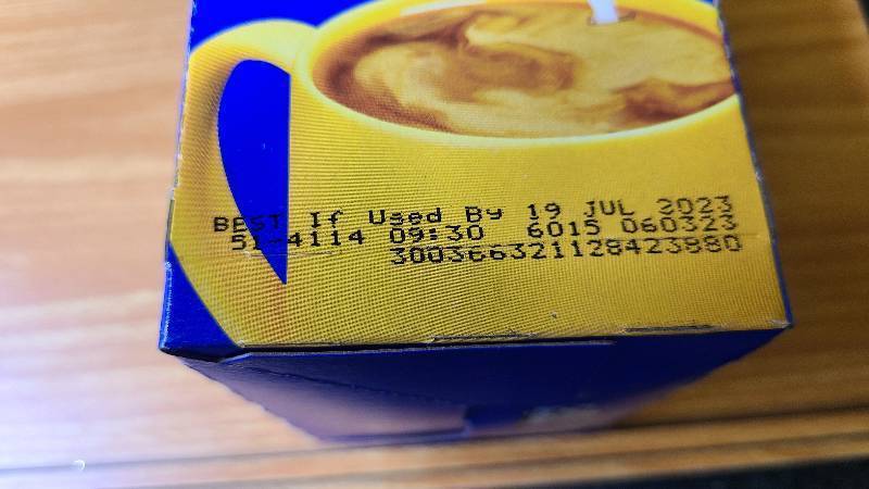 lot 380 image: 2 - boxes of Delight 48 count French Vanilla creamer
