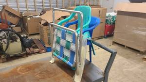 lot 54 image: Small Children sized lawn chairs
