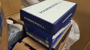 lot 146 image: Case of Hammermill Printer Paper