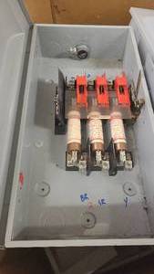 lot 34 image: Used Heavy Duty Electical Box - Minor cosmetic differences in each box