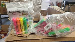 lot 145 image: 2 bags of Sharpie Highlighter multi-color packs