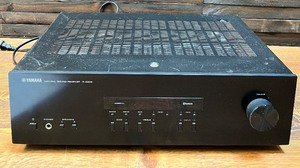 YAMAHA Receiver R-S202