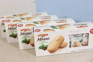 lot 50 image: 4ct Pepperidge Farm Mint Chocolate Flavor Milano Cookies 10-Pack