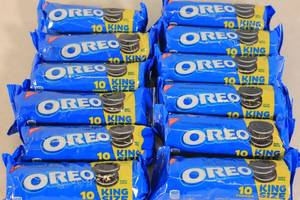 lot 71 image: 12ct Oreo Cookies King Size 10-Pack