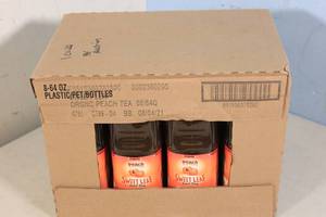 lot 185 image: Case Sweet Leaf Organic Peach Iced Tea
