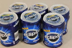 lot 165 image: 6ct Eclipse Chewing Gum Winterfrost Flavor 60pc
