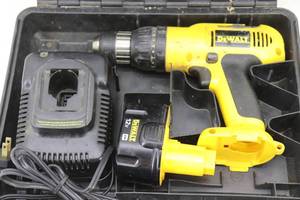 DeWalt 12V Drill, Battery & Charger