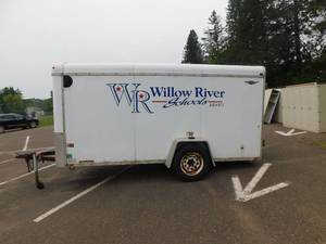 lot 1 image: 2002 H & H 5 x 10 Enclosed Trailer