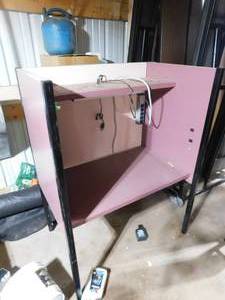 lot 89 image: Stand alone Cubby--School work area
