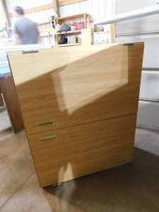 lot 90 image: 2 Door Wall Cabinet