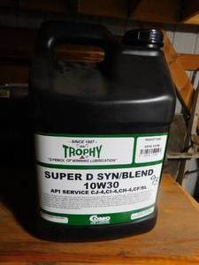 lot 94 image: 2.5 Gallon Super D Synthetic 10w-30