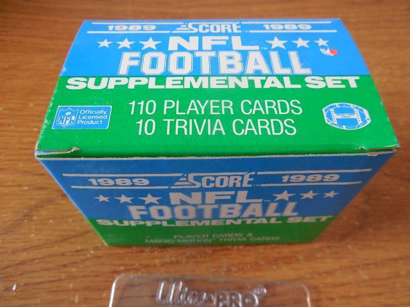 lot 49 image: 1989 Score Football Supplemental Set Complete 110 Cards