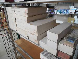 lot 209 image: Bulk lot of Baseball Only Approximately 30,000 Cards - Mainly Commons & Semi Stars