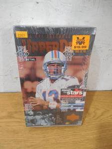 lot 169 image: 1996 Upper Deck Football Retail Factory Sealed Box - 28 Packs