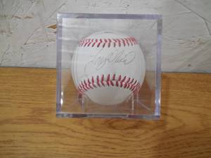 lot 178 image: Tony Oliva Minnesota Twins Autographed Baseball With Case
