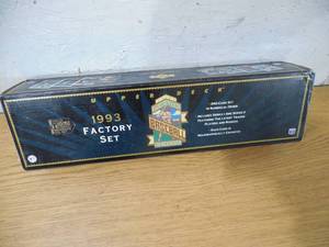 lot 184 image: 1993 Upper Deck Baseball Factory Set