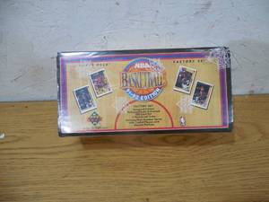 lot 194 image: 1991 Upper Deck Basketball Factory Sealed Set