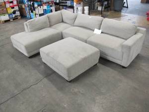 lot 417 image: Light Beige Sectional With Chaise Seat and Ottoman