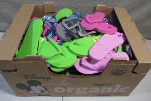 Big Apple Box of Flip Flops Mens Womens Kids